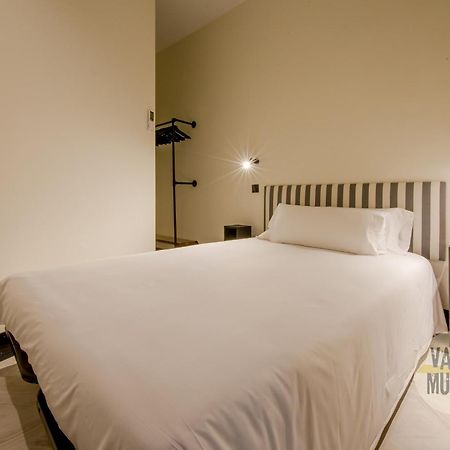 Iconic Apt En Plena Plaza Del Carmen Para 4Pax E3 Madrid Ngoại thất bức ảnh